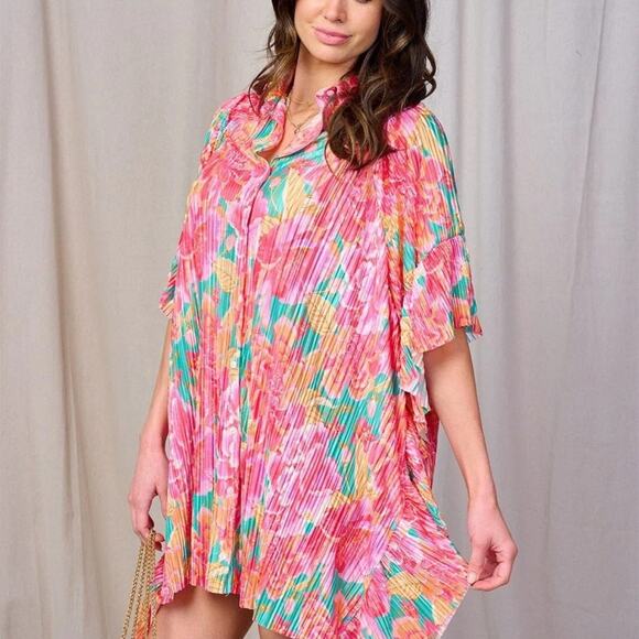 Fantastic Fawn Dresses & Skirts - Fantastic Fawn Pink and Green Floral Oversized Tunic Shirt or Dress Size Small